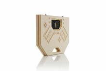 Load image into Gallery viewer, JACKAROO™️ Fold 4/6 Player Natural Linen Weave
