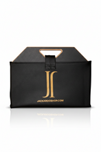 Load image into Gallery viewer, JACKAROO™️ Fold 4/6 Player Black Leather
